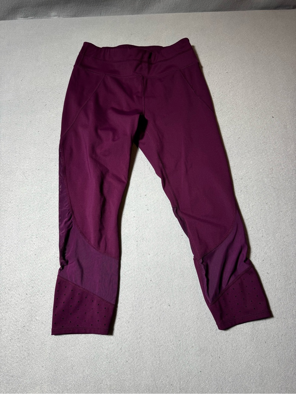Athleta Women's Plum Athletic Capri Pants Size S